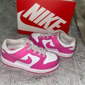 Nike dunks low
